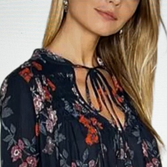 Free People Crepe Size Large Navy Floral Boho Tunic Top - Picture 2 of 8